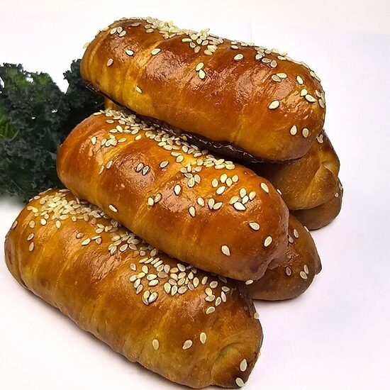 Mini cīsiņš mīklā