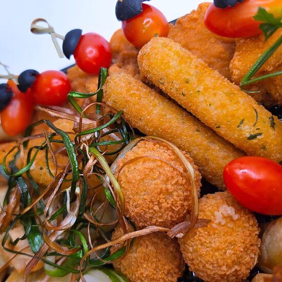 Fritēto uzkodu plate